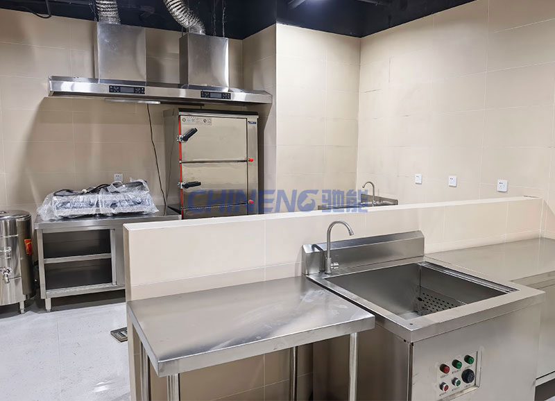 格魯國(guó)際日托食堂工作臺(tái)