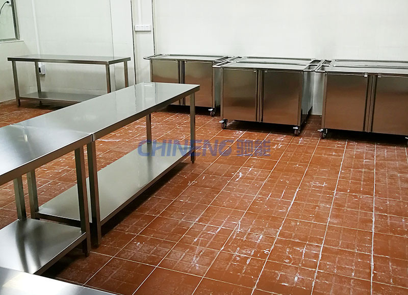 鶴山沙坪第二小學食堂預進間