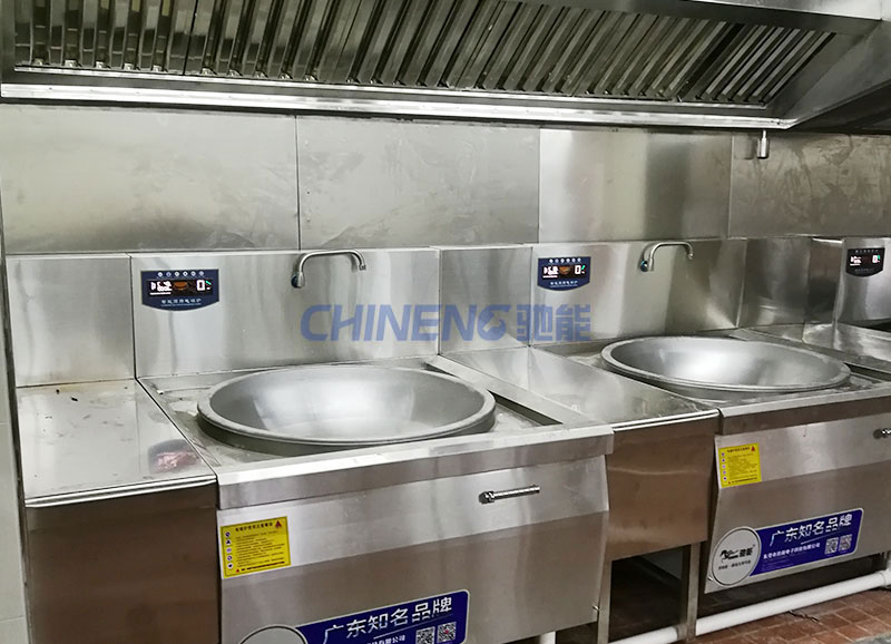 鶴山沙坪第二小學食堂烹飪區