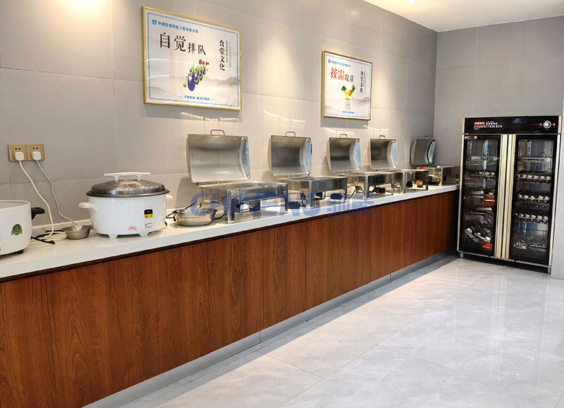 東城中建鐵投食堂供餐區