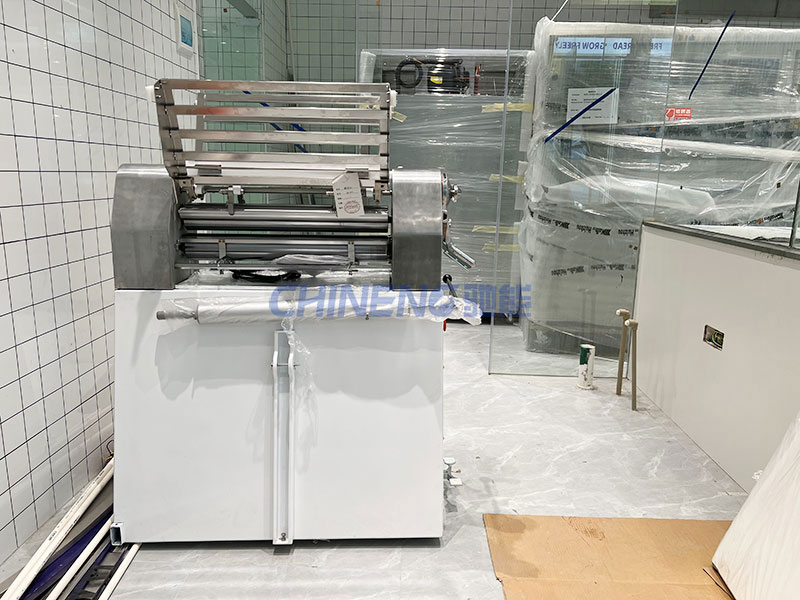 左倫蛋糕店烘焙廚房蛋糕設備